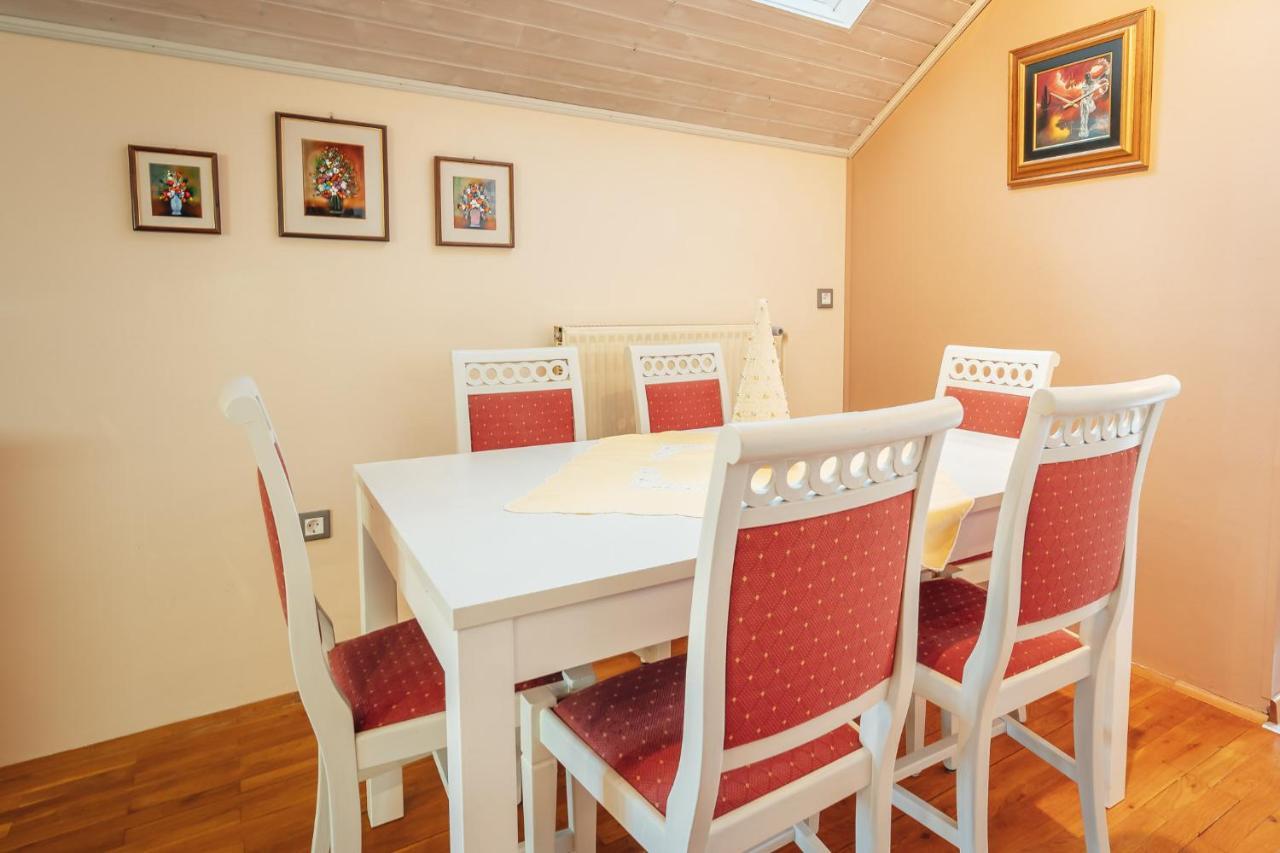 Apartma Borovc モイストラナ エクステリア 写真