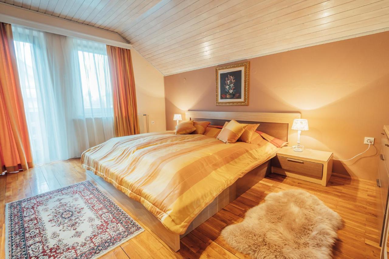 Apartma Borovc モイストラナ エクステリア 写真
